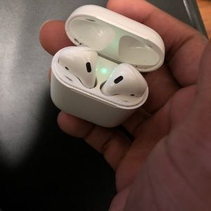 Apple AirPods